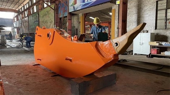 80-90 टन PC800 R900 खुदाई मशीन मेगा रॉक बूम के साथ अनुकूलित खुदाई लंबाई पूर्ण सामान