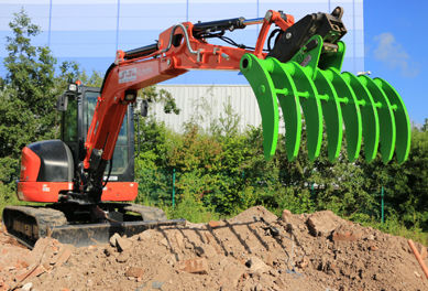 भूमि सफाई के लिए Huitong Excavator Rake Attachment, 3 टन मिनी डिगर, रूट ग्रिप