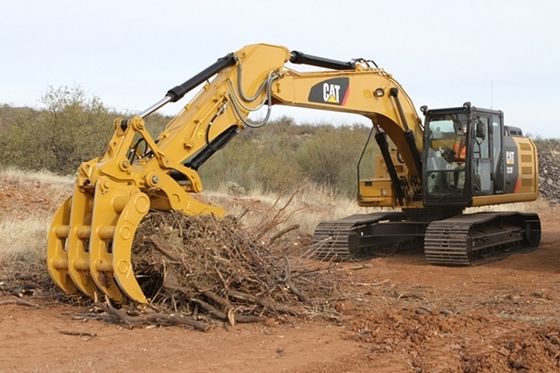 भूमि सफाई के लिए Huitong Excavator Rake Attachment, 3 टन मिनी डिगर, रूट ग्रिप