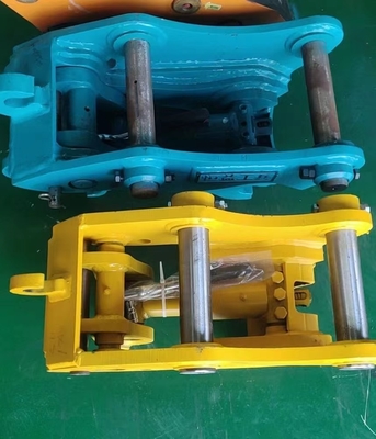 17-23 टन के उत्खननकर्ताओं के लिए उत्खननकर्ता त्वरित झुकाव हिच / CAT/Komatsu मैनुअल लॉक के साथ संगत