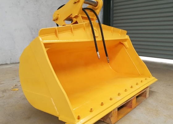 HARDOX 450 झुकाव बाल्टी 22 टन CAT322 खुदाई मशीन अनुकूलित 0.8M3 बड़ी क्षमता खुदाई बाल्टी